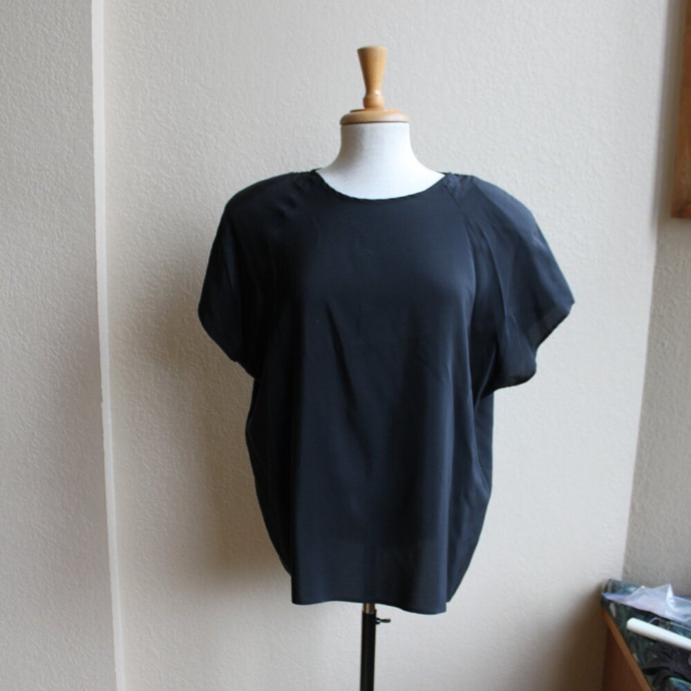Angela Tong Vintage 80's Black Silk Short sleeve Top Shoulder pads XL 15/16